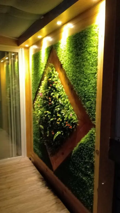 Naujaras.Com Hotel Seville Spain