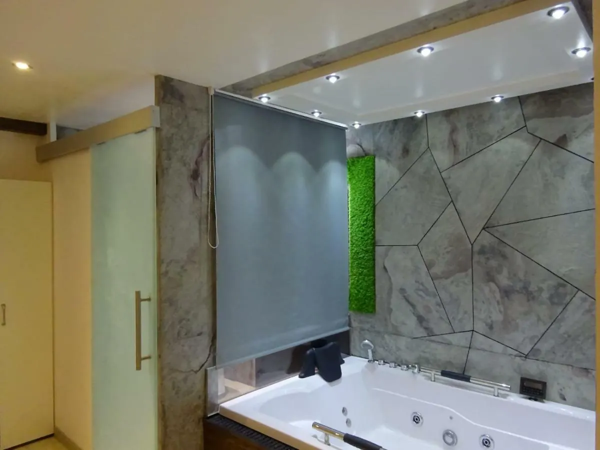 Naujaras.Com Hotel Seville 0*,  Spain