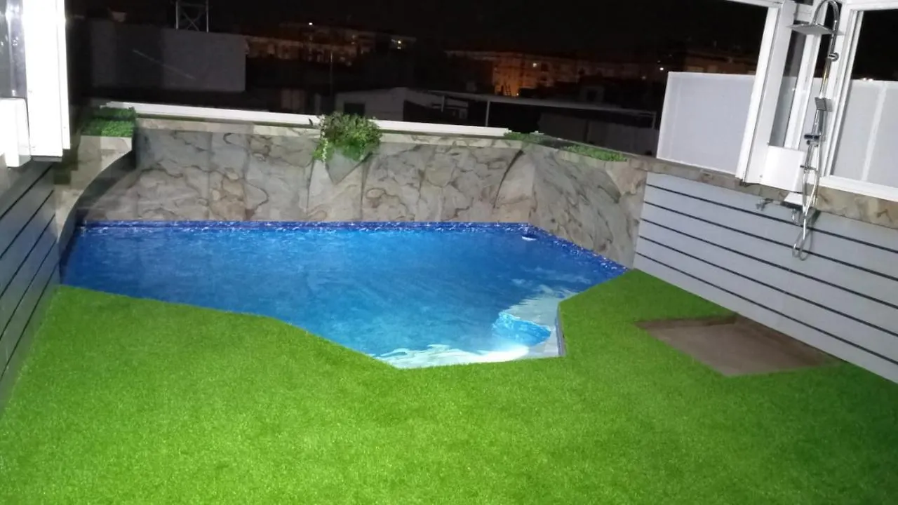 Naujaras.Com Hotel Seville 0*,  Spain